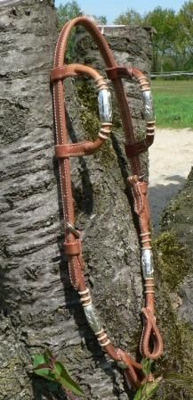 Pure Harness! Zweiohr Kopfstück Silver Bulbs und Rohhaut